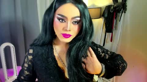 Snapshot of yourfiercemistress chatting on 12, 11, 2025 not into STINGY and CHEAP people online show from 12, 11, 2025