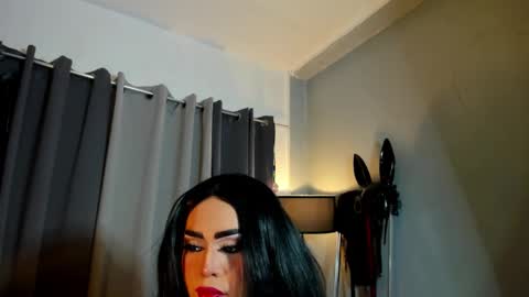 Snapshot of yourfiercemistress chatting on 25, 11, 2025 not into STINGY and CHEAP people online show from 25, 11, 2025