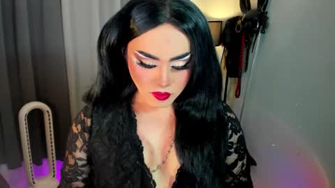 Snapshot of yourfiercemistress chatting on 27, 11, 2025 not into STINGY and CHEAP people online show from 27, 11, 2025