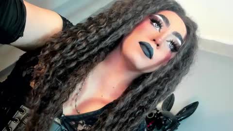 Snapshot of yourfiercemistress chatting on 29, 11, 2025 not into STINGY and CHEAP people online show from 29, 11, 2025