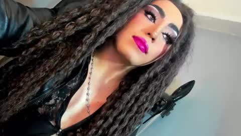 Snapshot of yourfiercemistress chatting on 1, 12, 2025 not into STINGY and CHEAP people online show from 1, 12, 2025