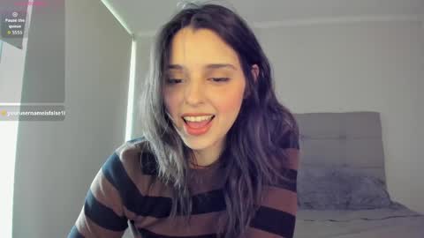 Snapshot of yourfreakygirl chatting on 6, 4, 2026 Helena online show from 6, 4, 2026