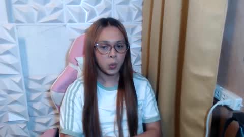 Snapshot of yourhornywife069 chatting on 1, 10, 2025 ANASTASIA STEELE online show from 1, 10, 2025