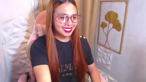 Snapshot of yourhornywife069 chatting on 6, 11, 2025 ANASTASIA STEELE online show from 6, 11, 2025