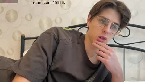 Chris online show from 16, 2, 2025