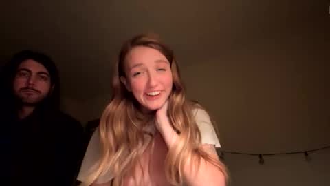 Snapshot of yourhotmother chatting on 28, 11, 2025 yourhotmother online show from 28, 11, 2025