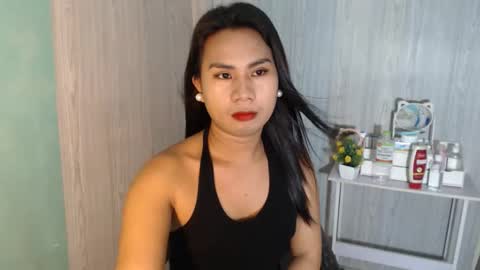 Snapshot of yourhottie_winxxx chatting on 16, 12, 2025 Mauie online show from 16, 12, 2025