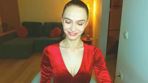 Snapshot of yourladysunshine chatting on 14, 11, 2025 Ksyusha online show from 14, 11, 2025