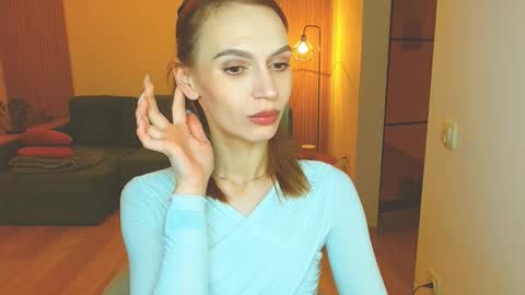 Snapshot of yourladysunshine chatting on 17, 11, 2025 Ksyusha online show from 17, 11, 2025