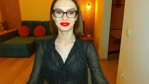 Snapshot of yourladysunshine chatting on 24, 11, 2025 Ksyusha online show from 24, 11, 2025