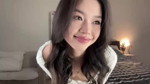 yourlittlesunrise_ online show from 14, 12, 2025