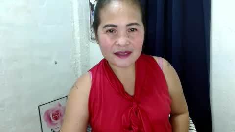 Snapshot of yourlove_regine chatting on 19, 11, 2025 Regine online show from 19, 11, 2025