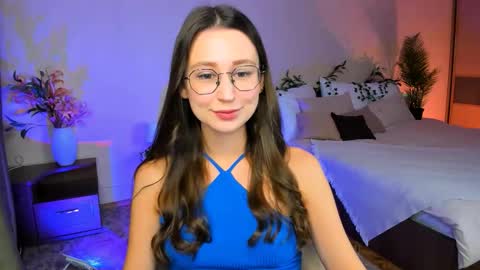 Snapshot of yourlovelystoryy chatting on 9, 9, 2025 Vetta online show from 9, 9, 2025
