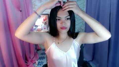 Snapshot of yourlovelytranspinay chatting on 4, 11, 2025 your lovely Dina online show from 4, 11, 2025