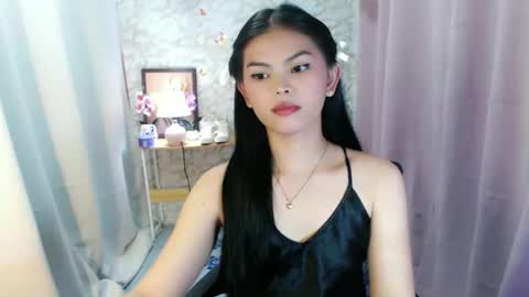 Snapshot of yourlovelytranspinay chatting on 22, 11, 2025 your lovely Dina online show from 22, 11, 2025
