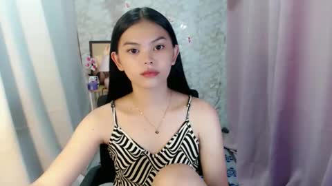 Snapshot of yourlovelytranspinay chatting on 22, 11, 2025 your lovely Dina online show from 22, 11, 2025