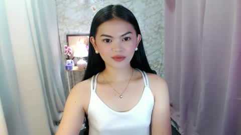 Snapshot of yourlovelytranspinay chatting on 26, 11, 2025 your lovely Dina online show from 26, 11, 2025