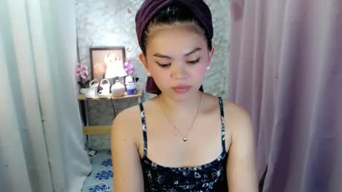 Snapshot of yourlovelytranspinay chatting on 6, 1, 2026 your lovely Dina online show from 6, 1, 2026