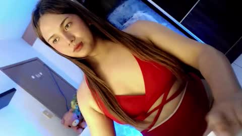 Snapshot of yourlovingpearl chatting on 26, 11, 2025 PEARL online show from 26, 11, 2025