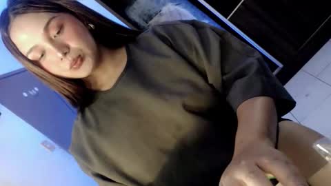 Snapshot of yourlovingpearl chatting on 19, 12, 2025 PEARL online show from 19, 12, 2025