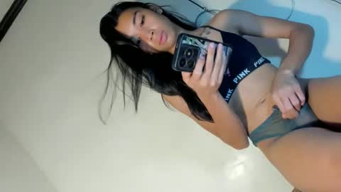 Snapshot of yourlycaezzamae69 chatting on 2, 6, 2026 yourlycaezzamae69 online show from 2, 6, 2026
