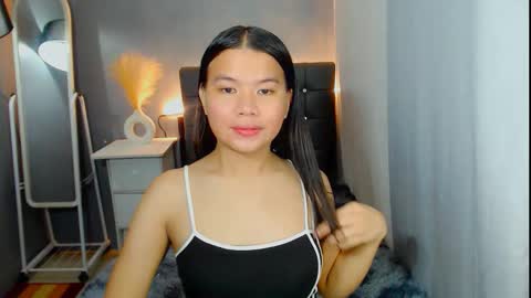 Snapshot of yourmissingprincess chatting on 24, 11, 2025 yourmissingprincess online show from 24, 11, 2025