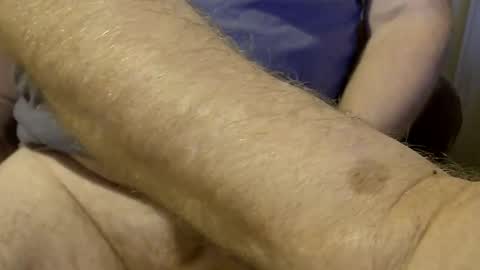 Snapshot of yourmumisfit chatting on 18, 12, 2025 yourmumisfit online show from 18, 12, 2025