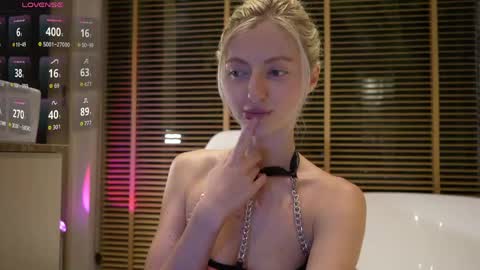 Snapshot of yournaughtymiss chatting on 2, 6, 2026 Eva online show from 2, 6, 2026