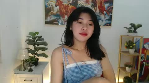 Snapshot of yourprettytrish chatting on 4, 1, 2025 Trish online show from 4, 1, 2025