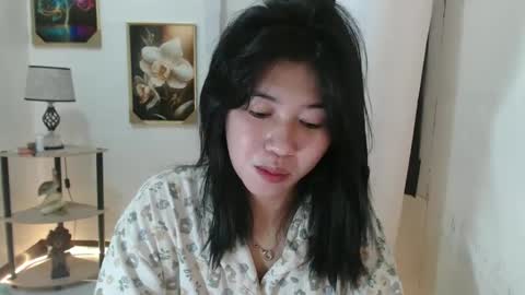 Snapshot of yourprettytrish chatting on 13, 2, 2025 Trish online show from 13, 2, 2025