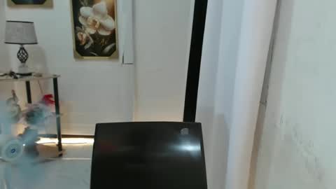Snapshot of yourprettytrish chatting on 19, 2, 2025 Trish online show from 19, 2, 2025