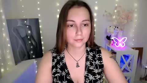 Snapshot of yours_piece_of_happiness_ chatting on 30, 6, 2026 Happy online show from 30, 6, 2026