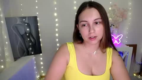 Snapshot of yours_piece_of_happiness_ chatting on 17, 7, 2026 Happy online show from 17, 7, 2026