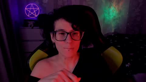 Snapshot of yourscosmic chatting on 3, 2, 2025 Yours Cosmic online show from 3, 2, 2025