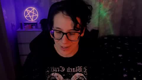 Snapshot of yourscosmic chatting on 12, 3, 2025 Yours Cosmic online show from 12, 3, 2025