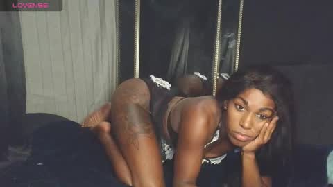 Snapshot of yoursensualebony chatting on 19, 10, 2025 Rosey online show from 19, 10, 2025