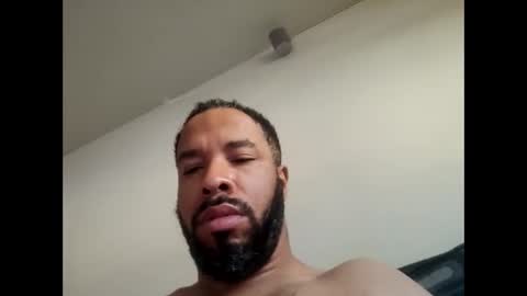 Snapshot of yoursexydaddy79 chatting on 27, 10, 2025 mother fucker online show from 27, 10, 2025