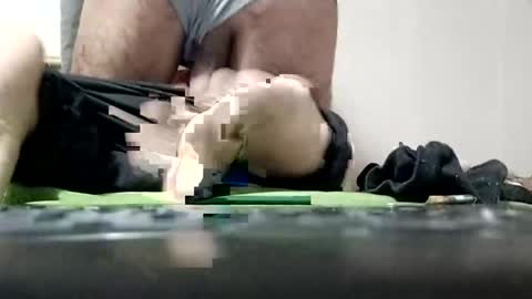 Mark online show from 12, 11, 2025