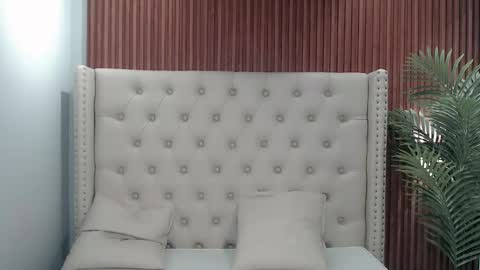 yoursluttyashxx online show from 6, 10, 2025