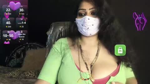 Snapshot of yourss_preethy chatting on 8, 10, 2025 preethy online show from 8, 10, 2025
