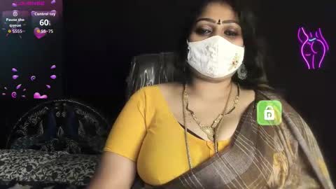 Snapshot of yourss_preethy chatting on 25, 11, 2025 preethy online show from 25, 11, 2025