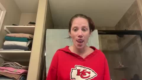 yourstrulylivy online show from 9, 10, 2025