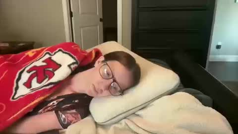 yourstrulylivy online show from 16, 10, 2025