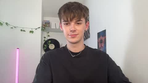yoursweetyguy online show from 29, 7, 2026