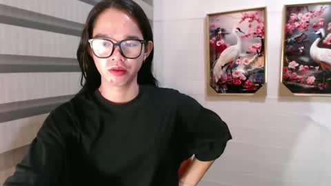 yourtinybunny online show from 10, 3, 2025