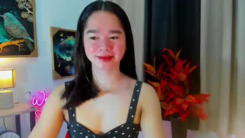 yourtinybunny online show from 8, 11, 2025