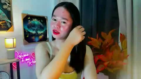 yourtinybunny online show from 16, 12, 2025