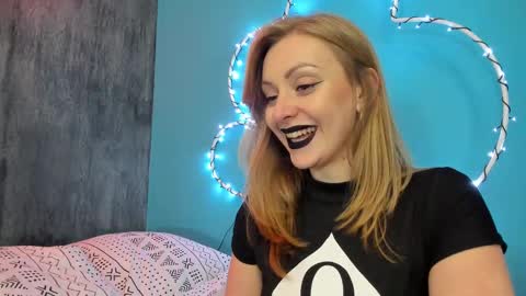 YourVenus00 -Follow my OF online show from 28, 1, 2025