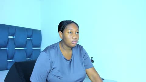 Snapshot of yourwife_anna chatting on 10, 10, 2025 yourwife_anna online show from 10, 10, 2025