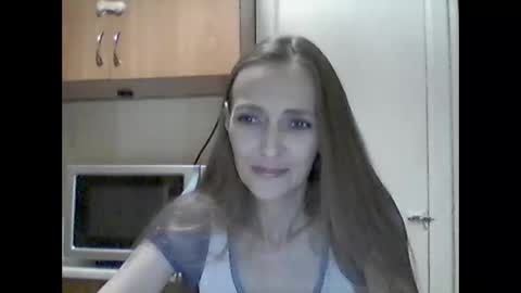 Snapshot of youur_light chatting on 18, 11, 2025 Youur light online show from 18, 11, 2025